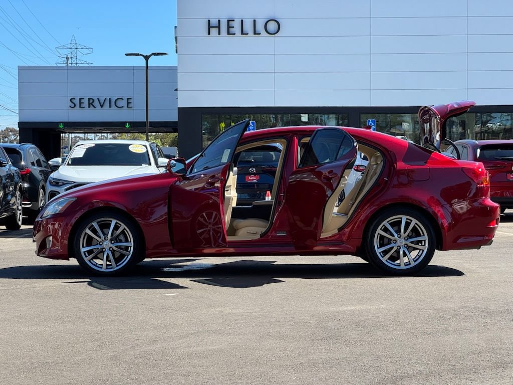 Used 2008 Lexus IS 250 w/ Premium Pkg RWD image 26
