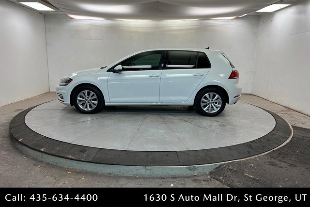 Used 2018 Volkswagen Golf SE image 2