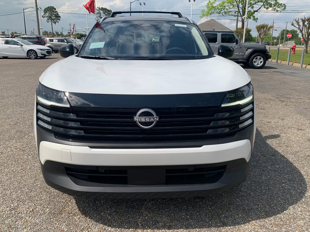 New 2026 Nissan Kicks SV w/ Charging Package FWD image 3