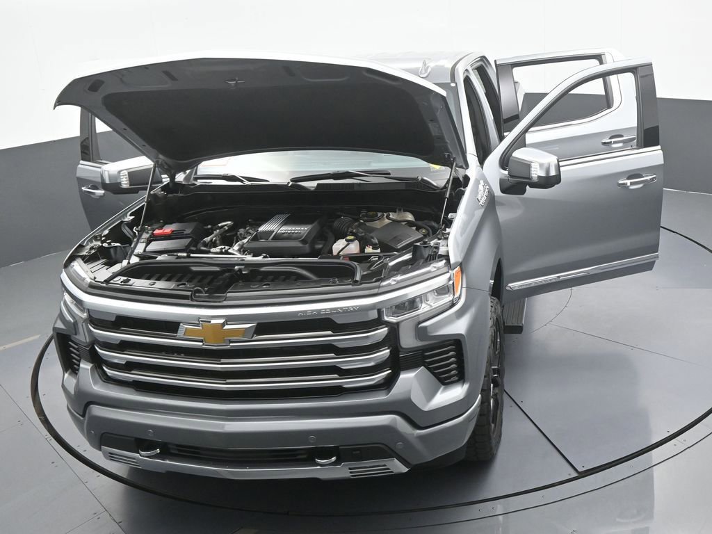 Used 2024 Chevrolet Silverado 1500 High Country w/ Technology Package image 92