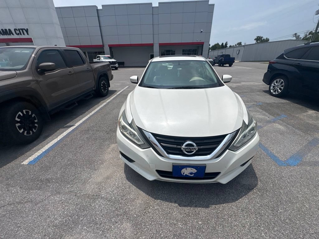 Used 2016 Nissan Altima 2.5 SV w/ Convenience Package FWD image 12