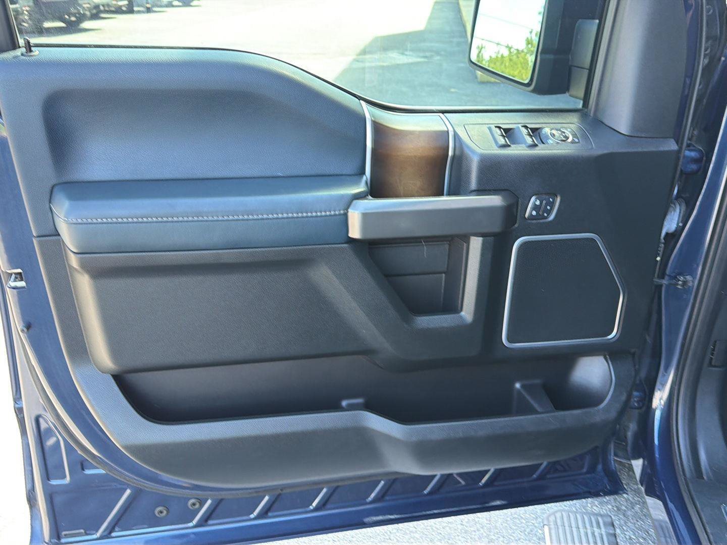 Used 2018 Ford F150 Limited w/ Trailer Tow Package RWD image 17