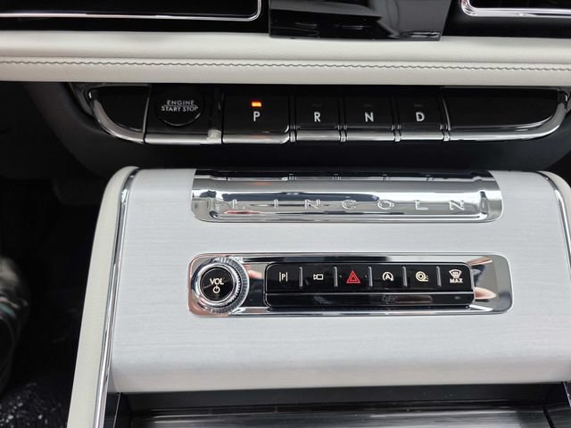 New 2026 Lincoln Aviator Reserve w/ Illumination Package RWD image 11