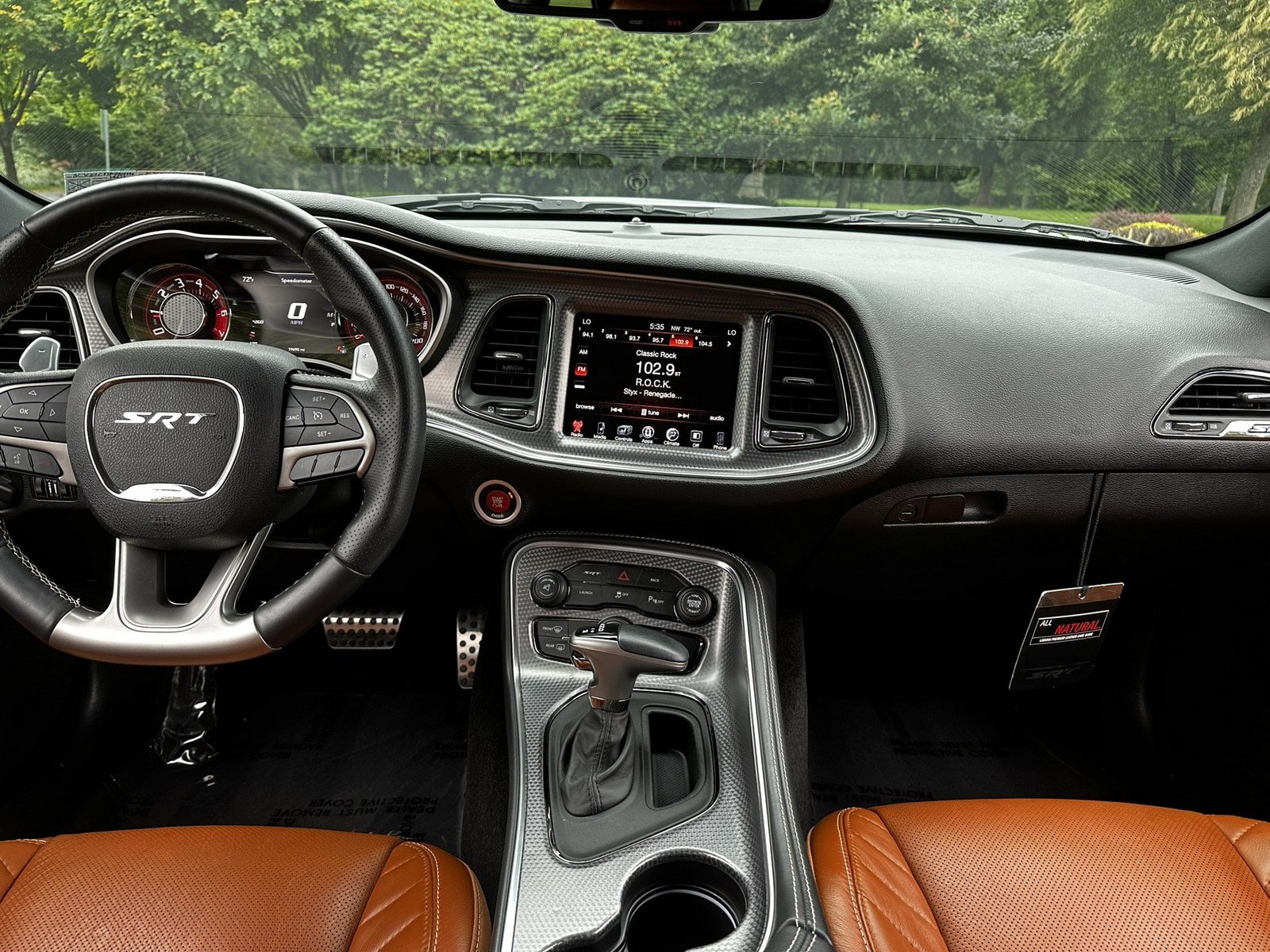 Used 2015 Dodge Challenger SRT Hellcat RWD image 14