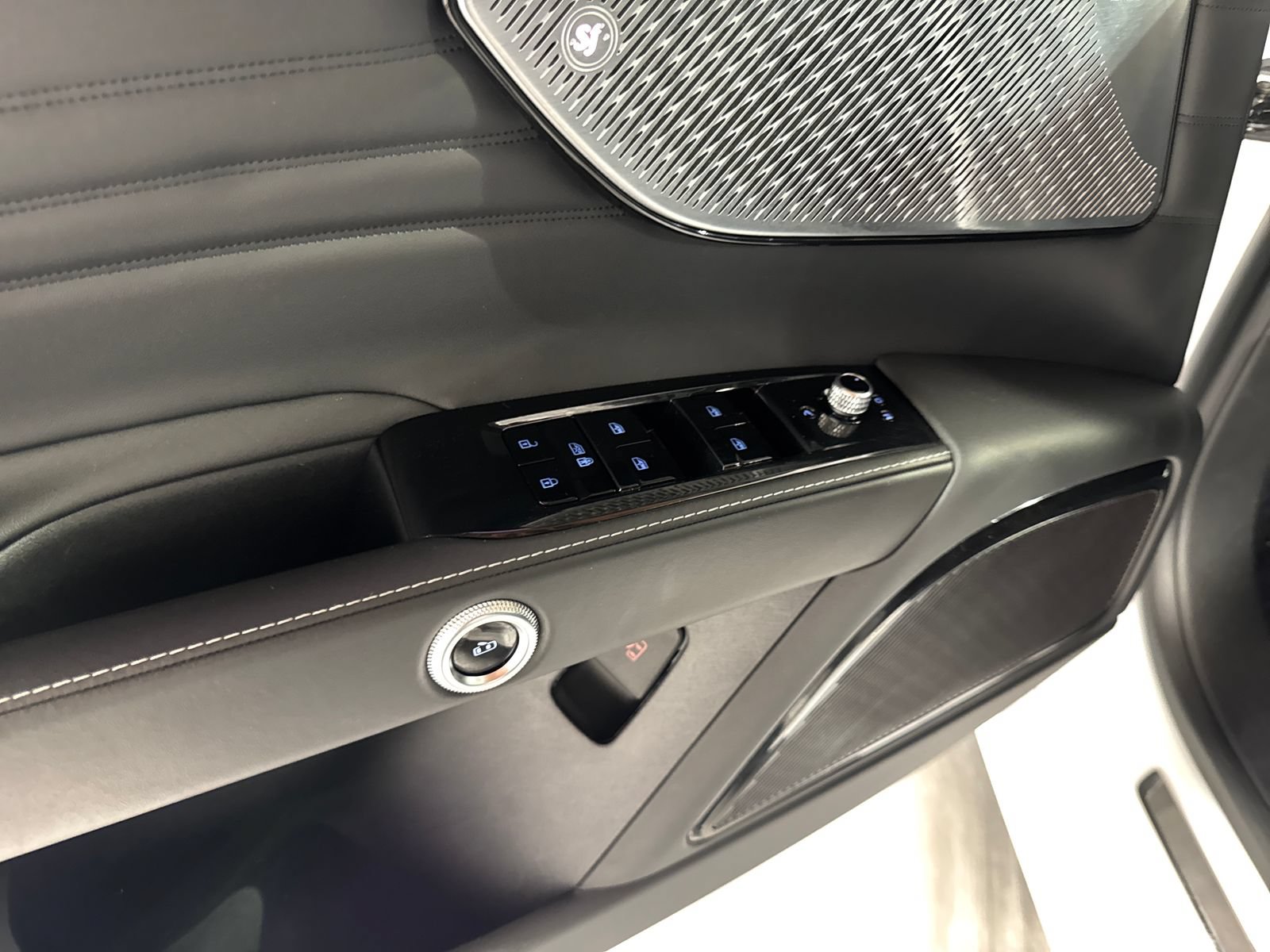 Used 2023 Maserati Grecale GT AWD/4WD image 16