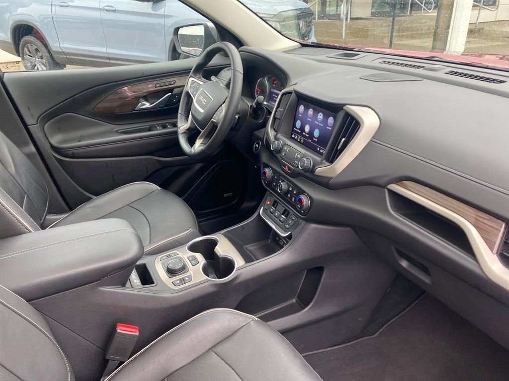 Used 2020 GMC Terrain Denali w/ Denali Premium Package AWD/4WD image 26
