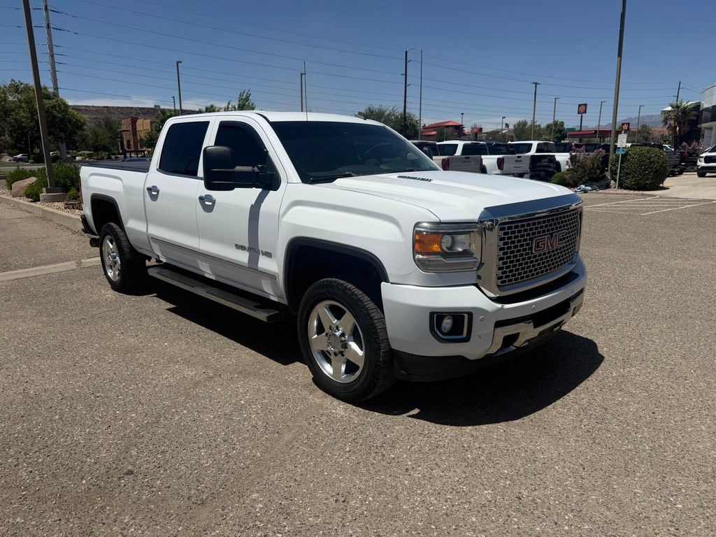 Used 2015 GMC Sierra 2500 Denali w/ Duramax Plus Package AWD/4WD image 4