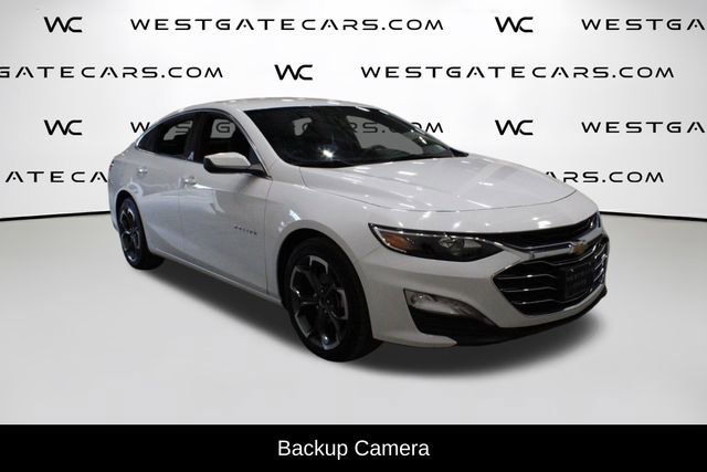 Used 2023 Chevrolet Malibu LT image 2
