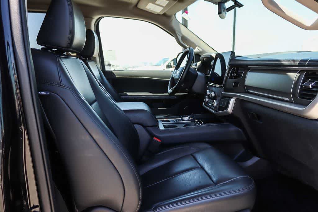 Certified 2023 Ford Expedition Max XLT RWD image 16