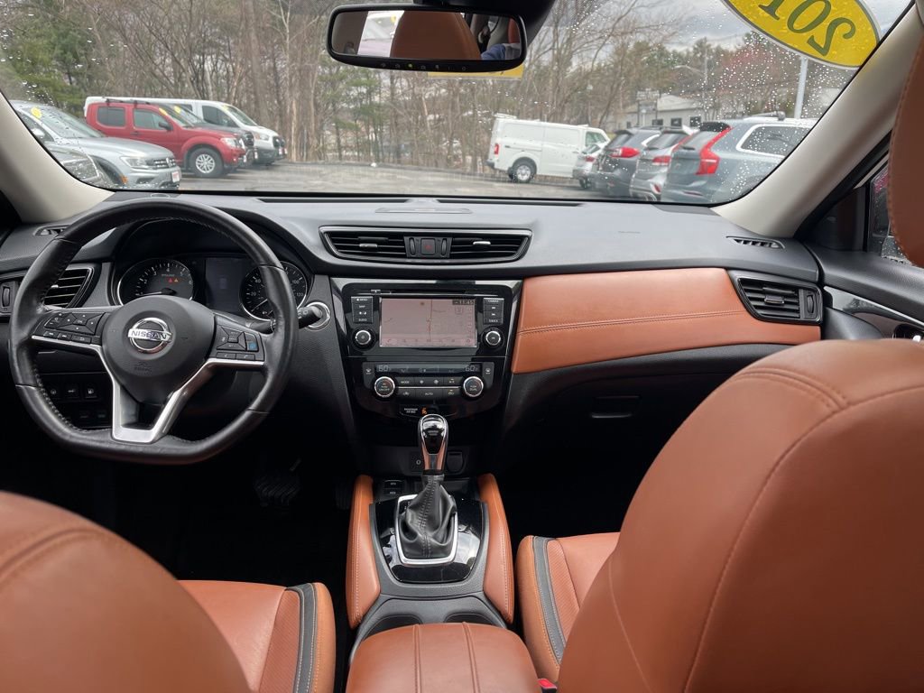 Used 2018 Nissan Rogue SL w/ Premium Package image 25