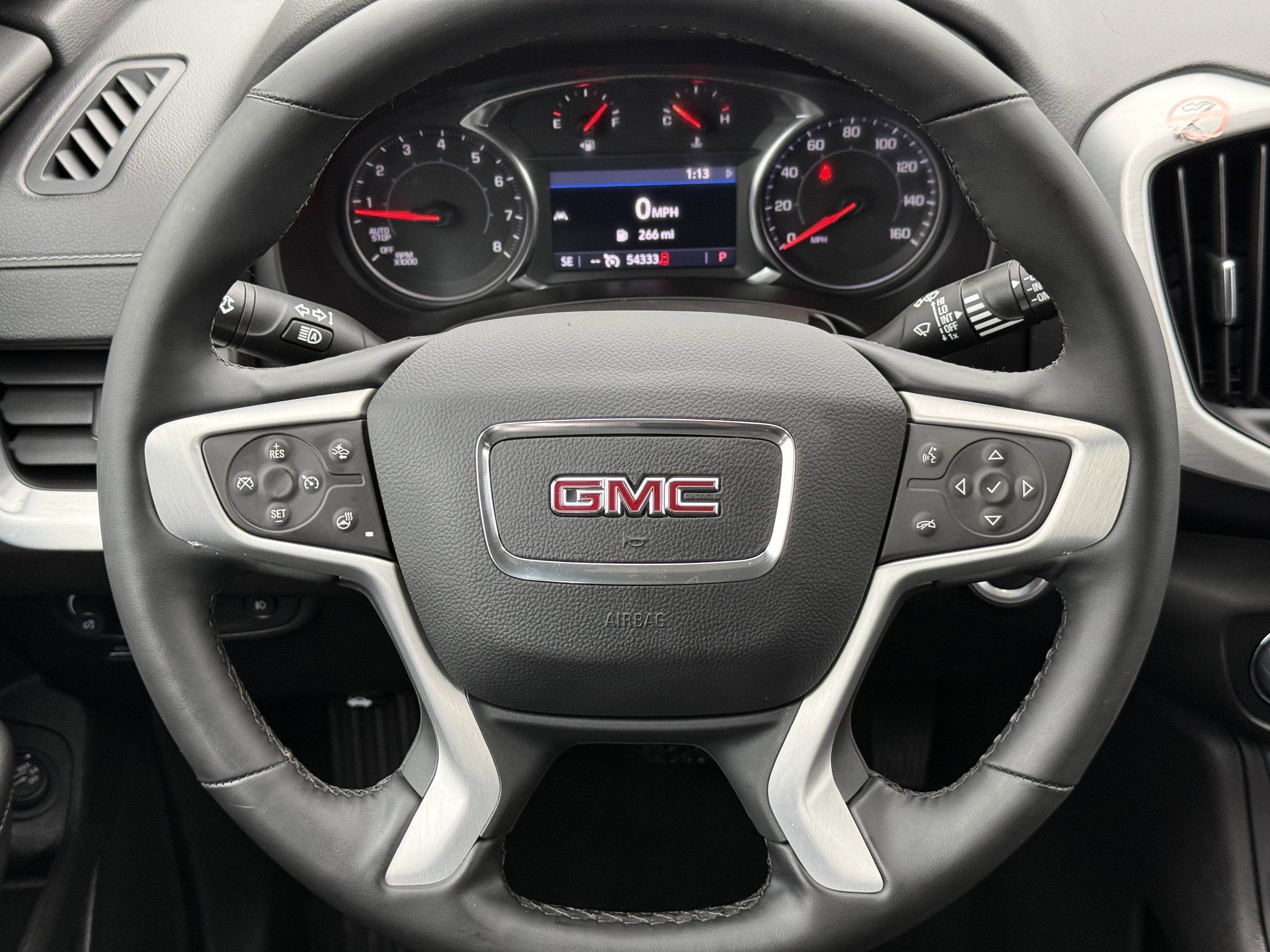 Used 2024 GMC Terrain SLT image 15