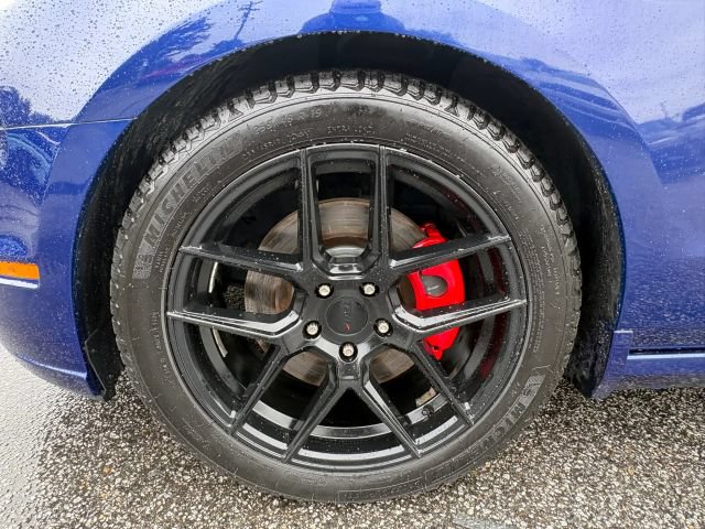 Used 2013 Ford Mustang GT Premium w/ Electronics Pkg RWD image 9