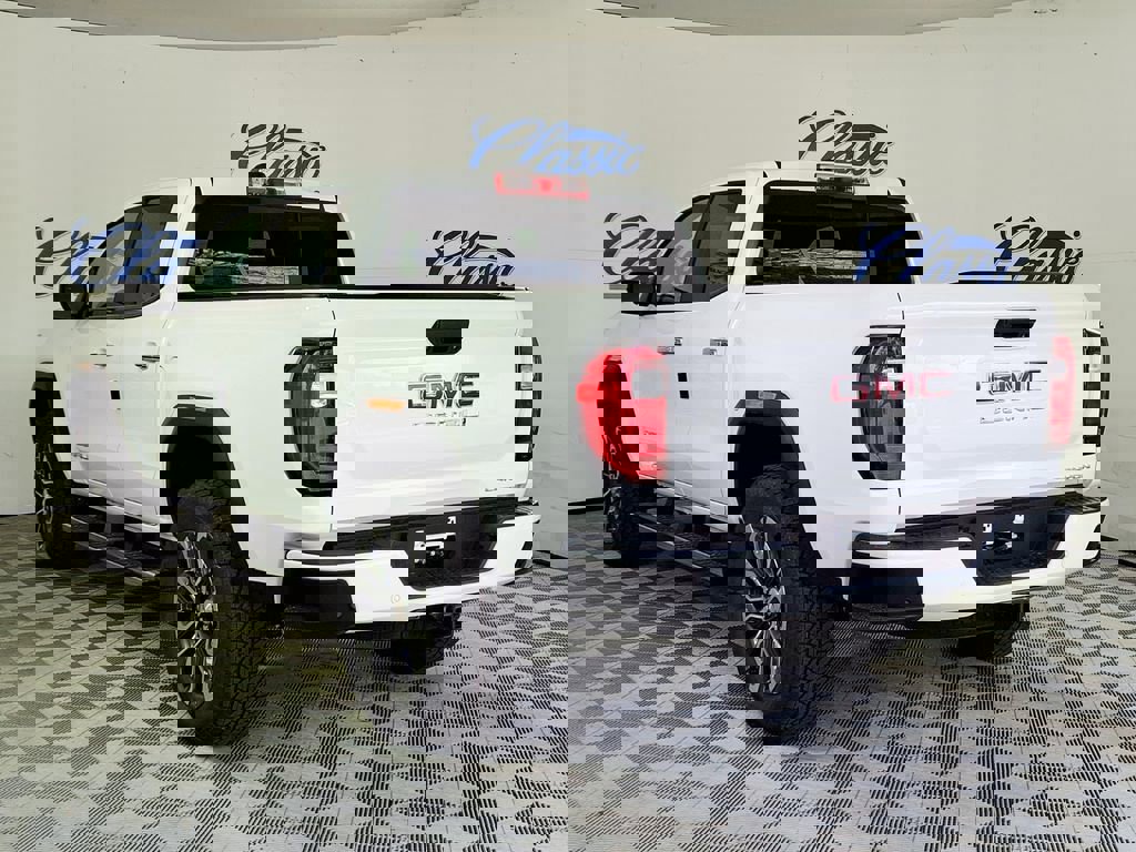 New 2026 GMC Canyon Denali image 2