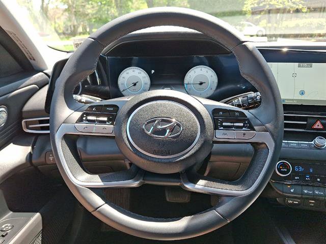Certified 2023 Hyundai Elantra SEL w/ Convenience Package FWD image 16