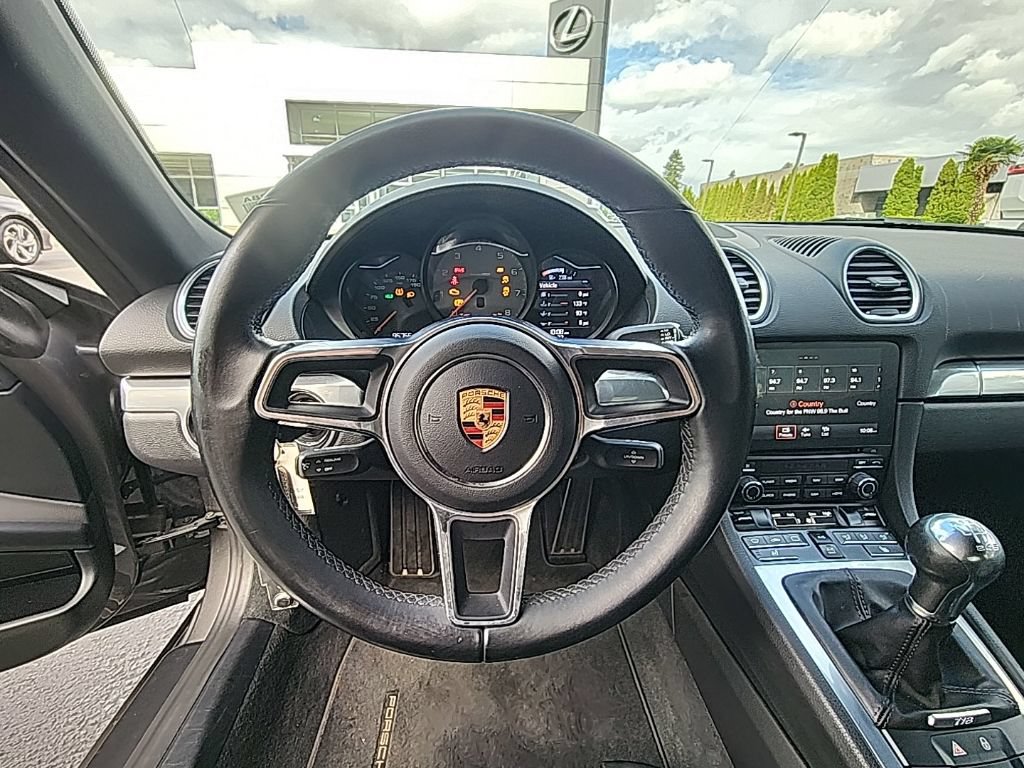 Used 2017 Porsche 718 Cayman S RWD image 19
