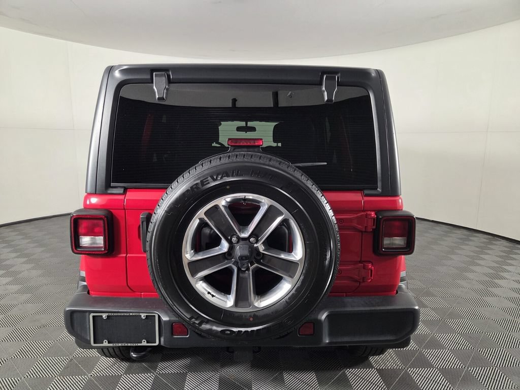 Used 2021 Jeep Wrangler Unlimited Sahara AWD/4WD image 7