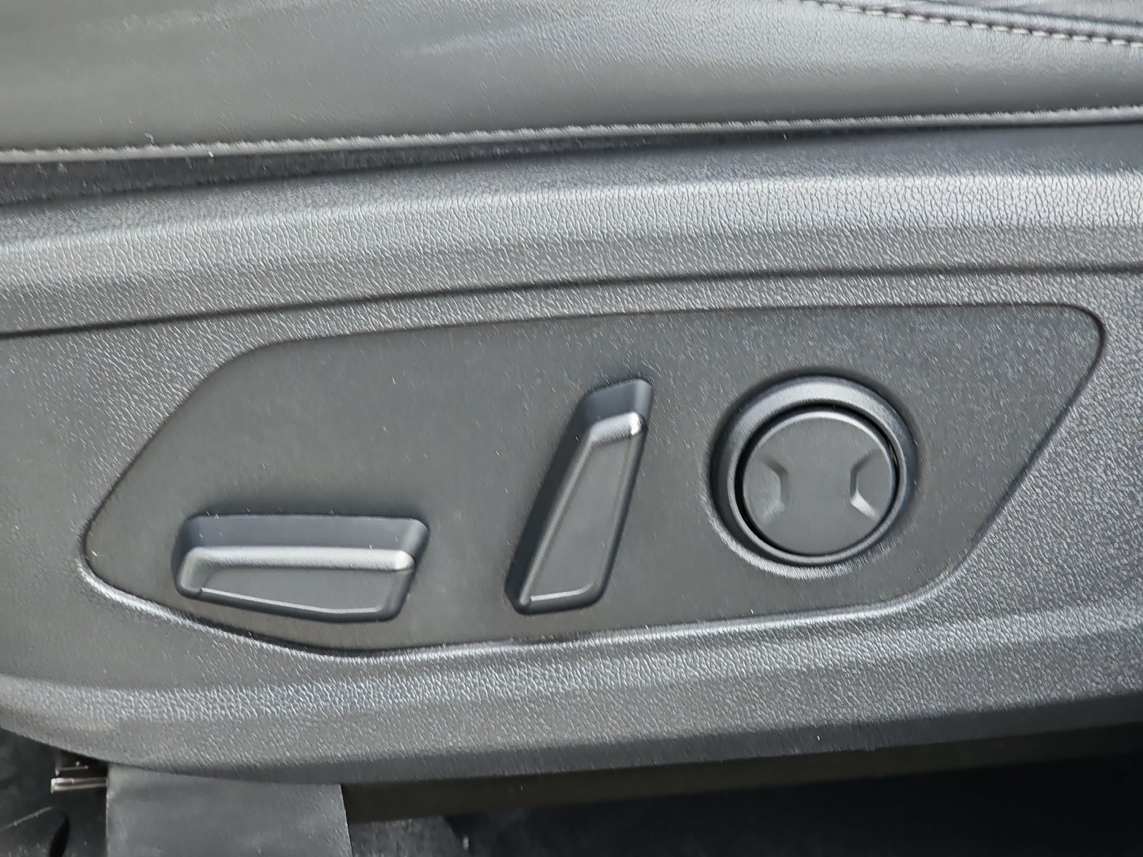 Used 2023 Kia Sorento SX AWD/4WD image 37