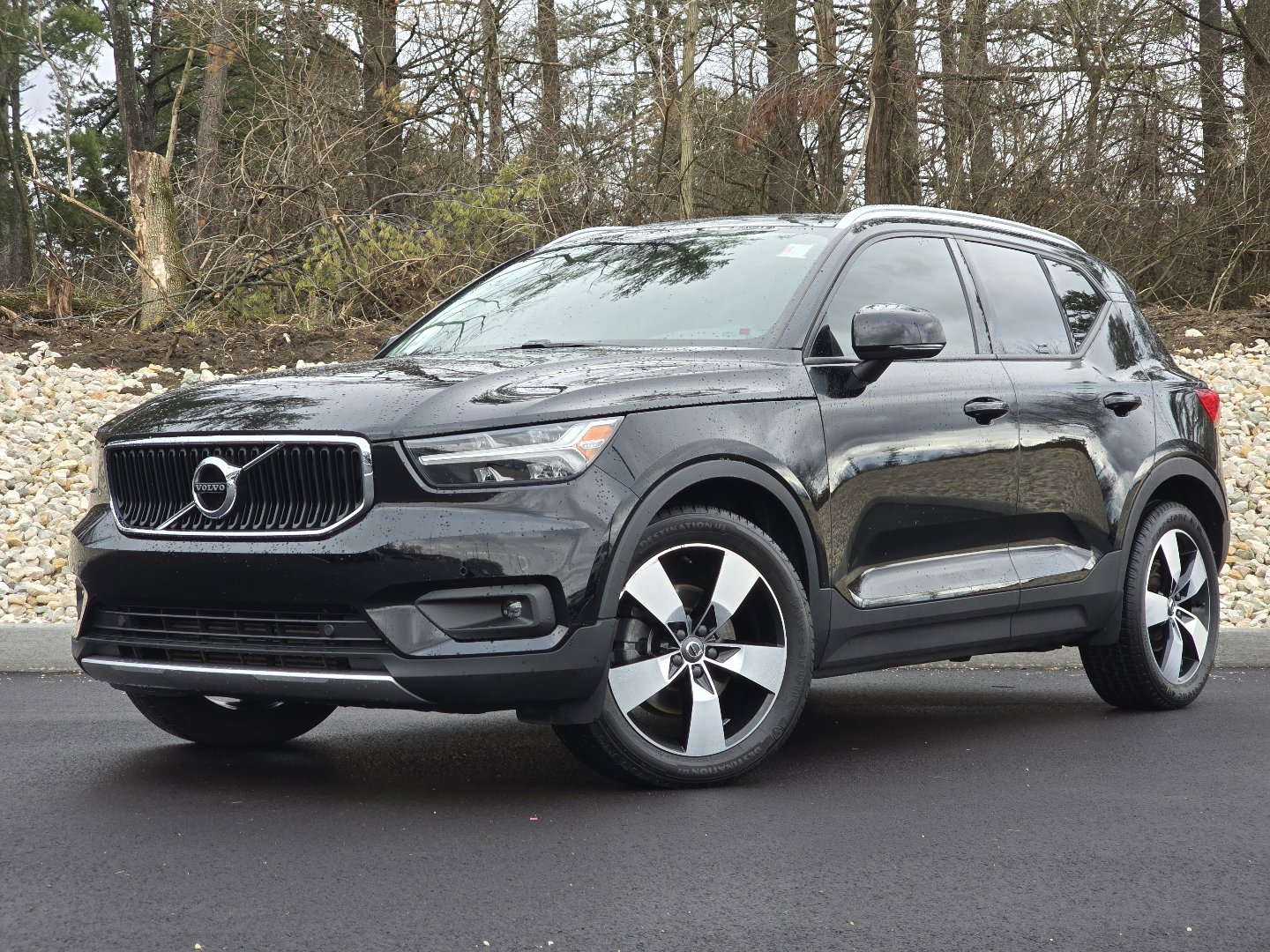 Used 2021 Volvo XC40 T5 Momentum w/ Premium Package video 1