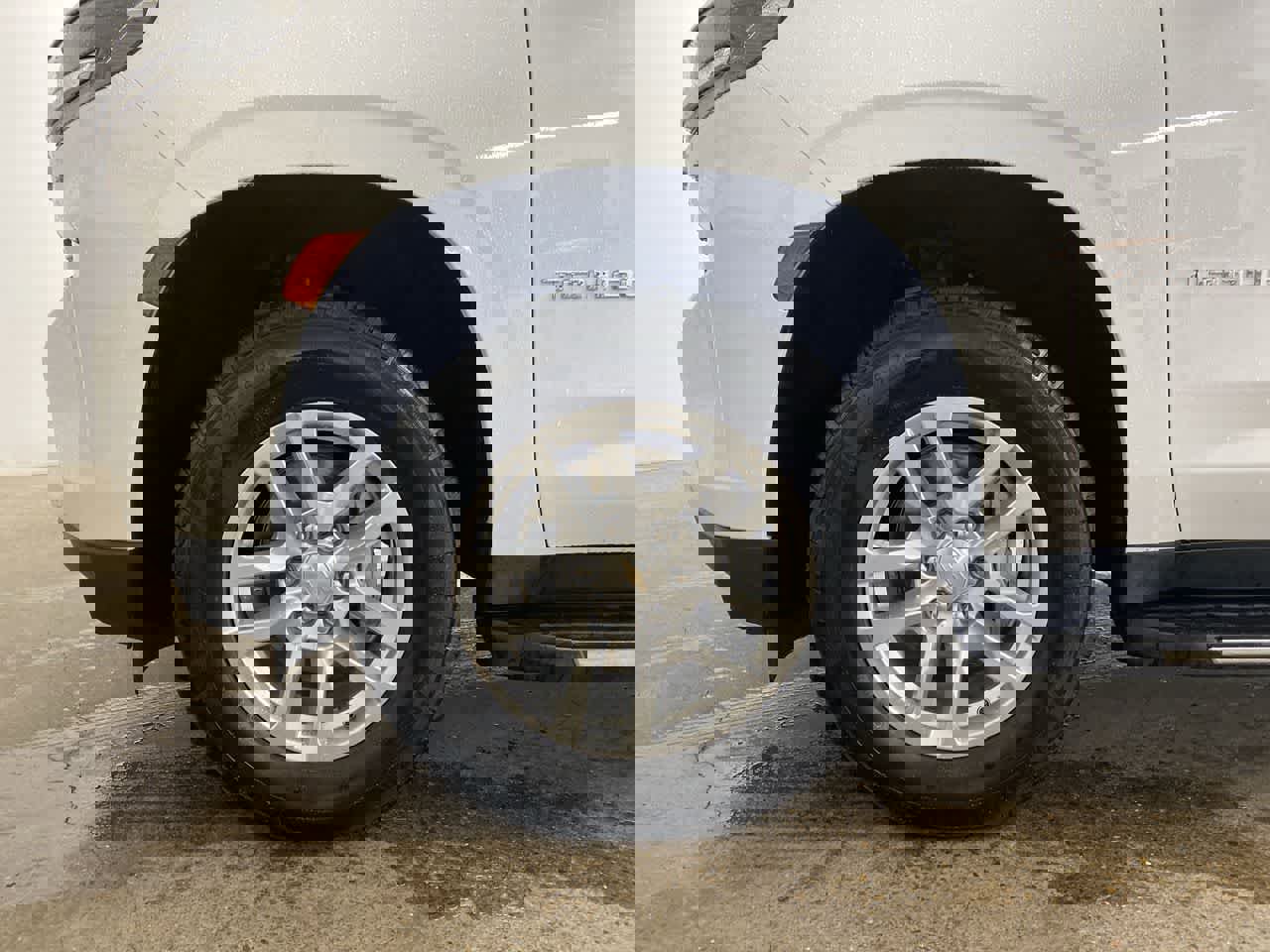 Used 2024 Chevrolet Tahoe LT image 11