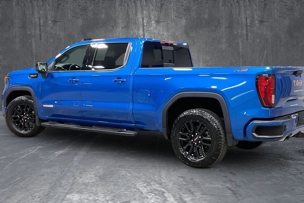 Used 2024 GMC Sierra 1500 Elevation w/ Elevation Premium Package AWD/4WD image 4