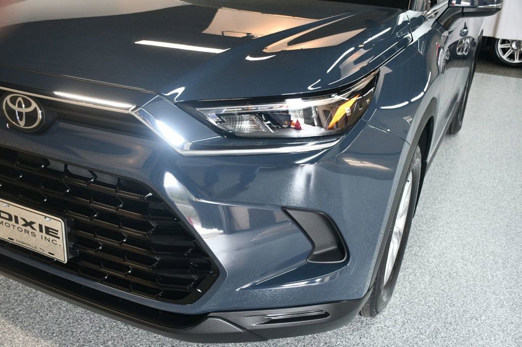 Used 2024 Toyota Grand Highlander AWD Hybrid image 11