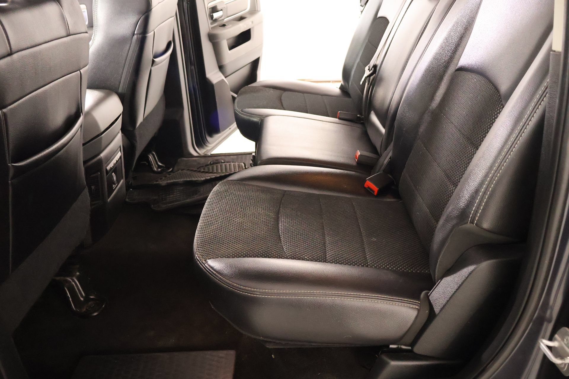 Used 2018 RAM 1500 Lone Star RWD image 10