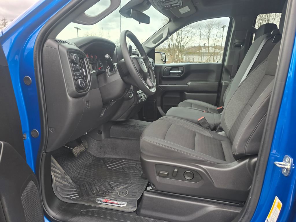 Used 2024 Chevrolet Silverado 1500 Custom Trail Boss AWD/4WD image 15