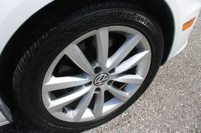 Used 2015 Volkswagen Eos Komfort image 8