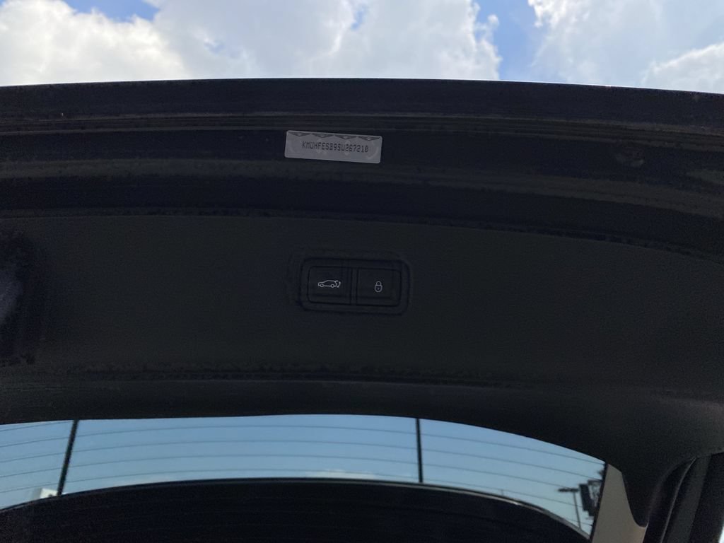 Used 2025 Genesis GV80 2.5T Standard AWD/4WD image 34
