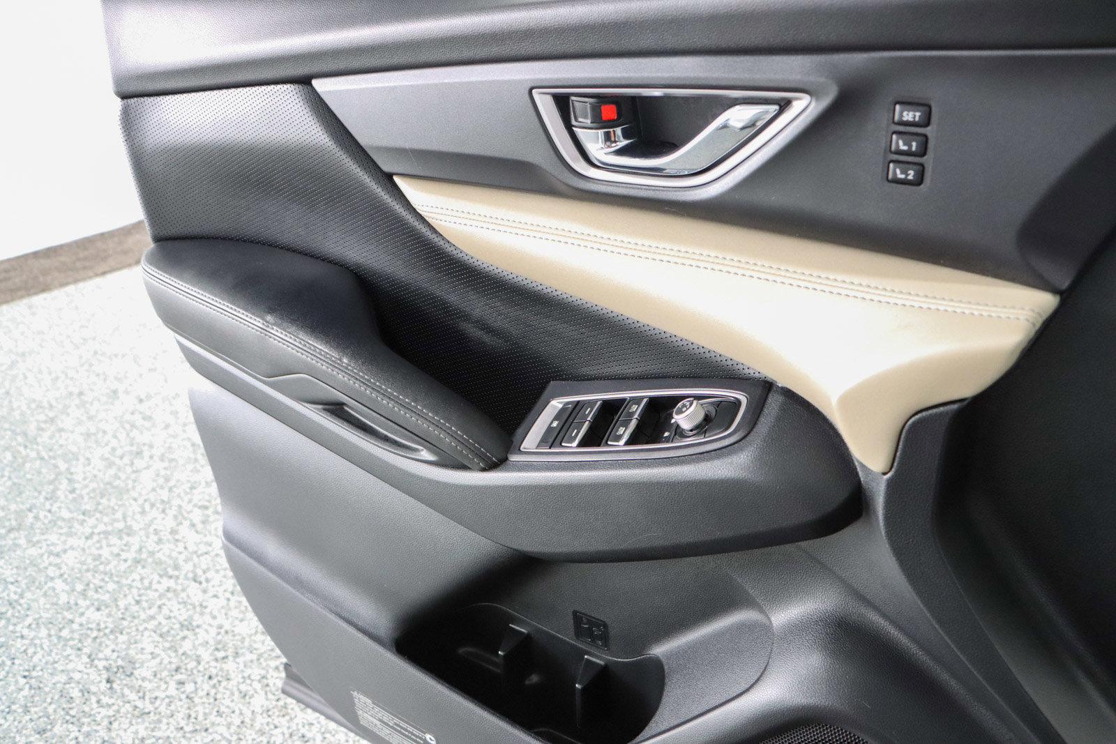 Used 2020 Subaru Ascent Limited w/ Popular Package #2A image 21