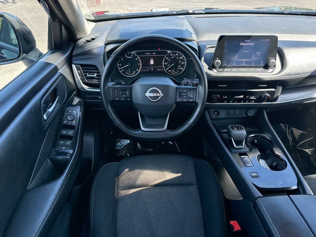 Used 2025 Nissan Rogue SV FWD image 20