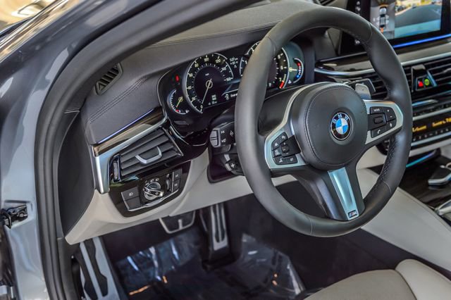 Used 2017 BMW 540i xDrive AWD/4WD image 24