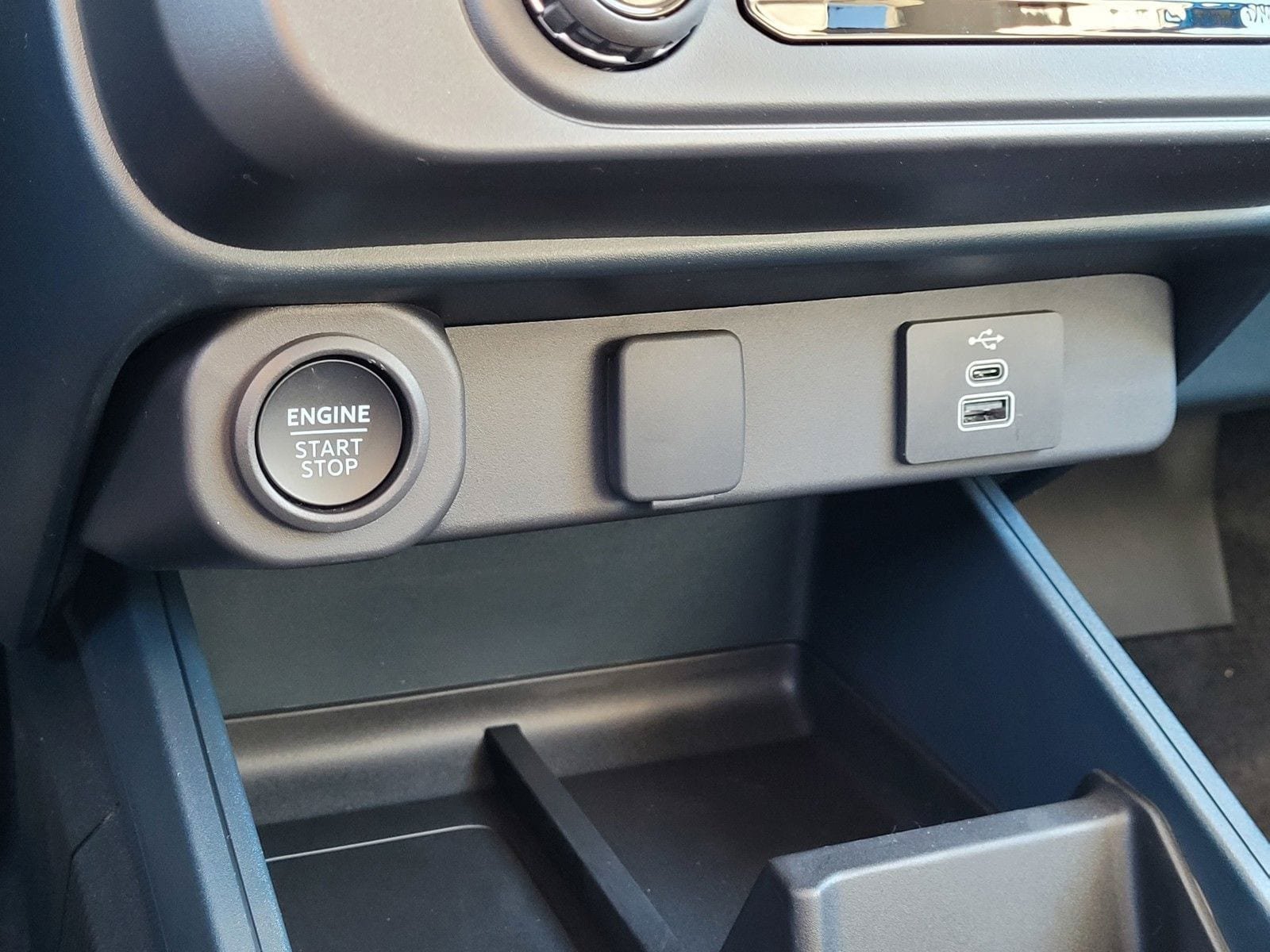 New 2026 Ford Maverick Lobo AWD/4WD image 24