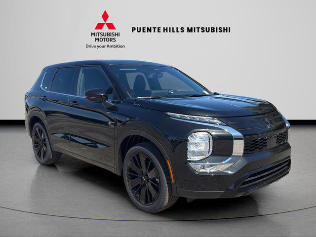 New 2026 Mitsubishi Outlander LE FWD image 3