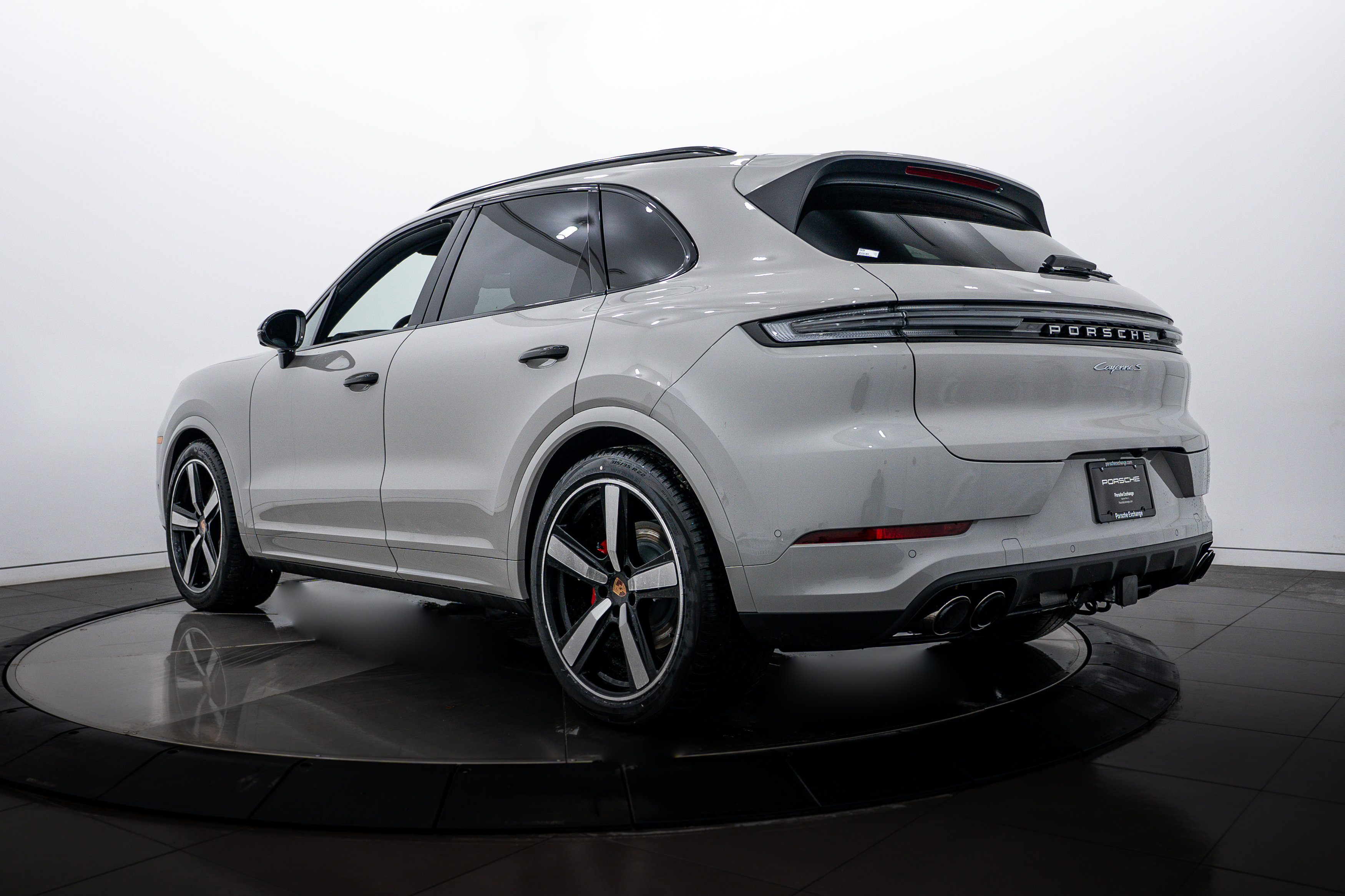 New 2026 Porsche Cayenne S AWD/4WD image 3