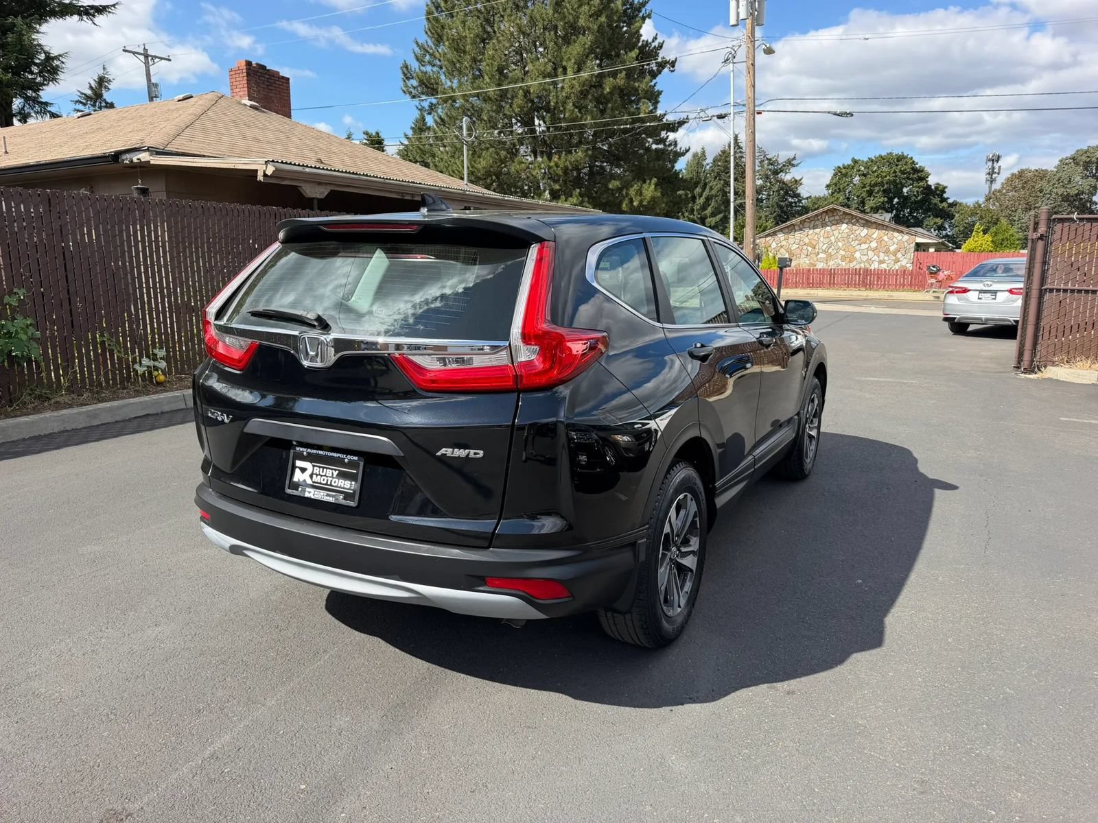 Used 2017 Honda CR-V LX image 5