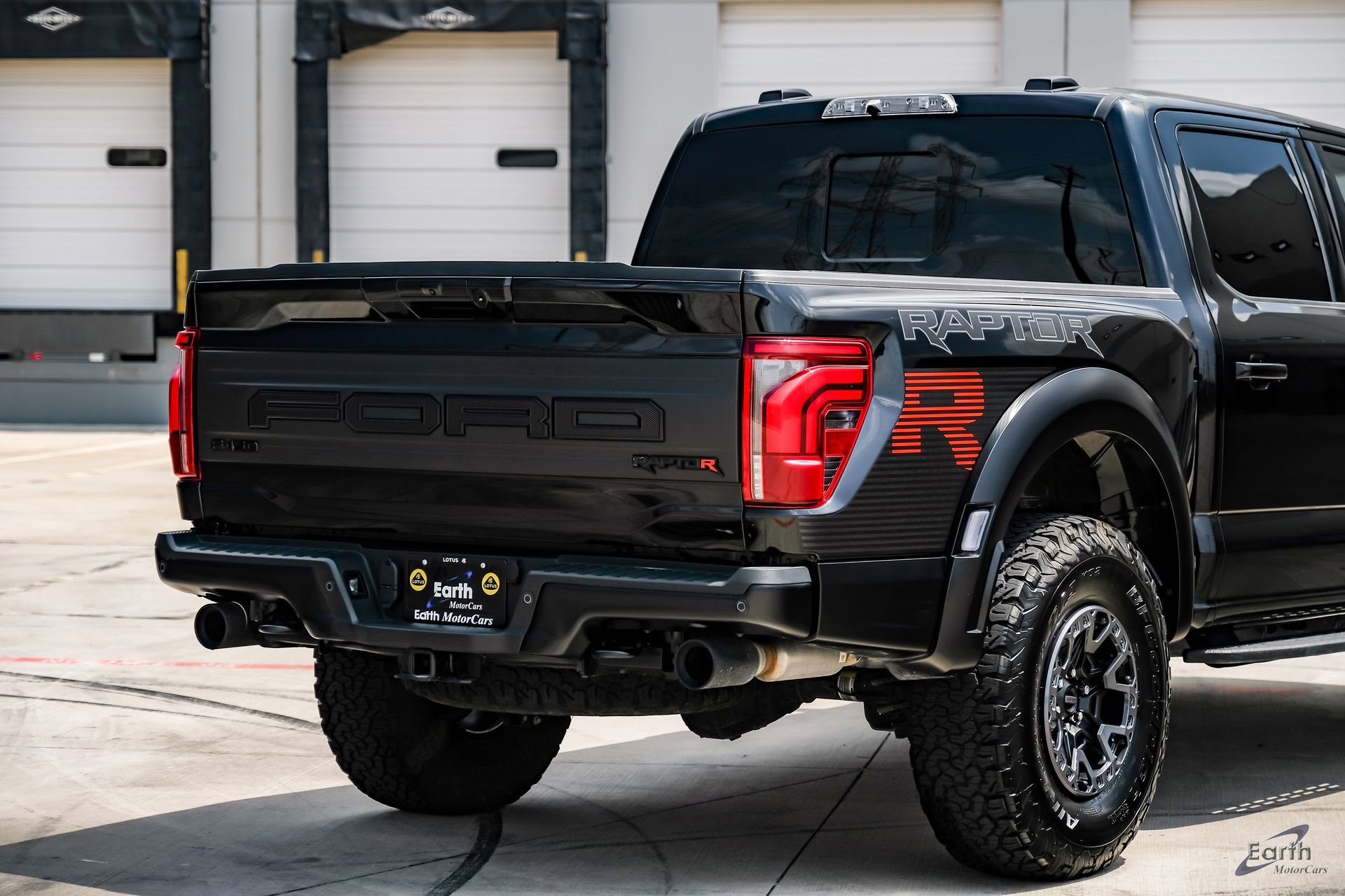 Used 2025 Ford F150 Raptor w/ Equipment Group 803A Raptor R image 18