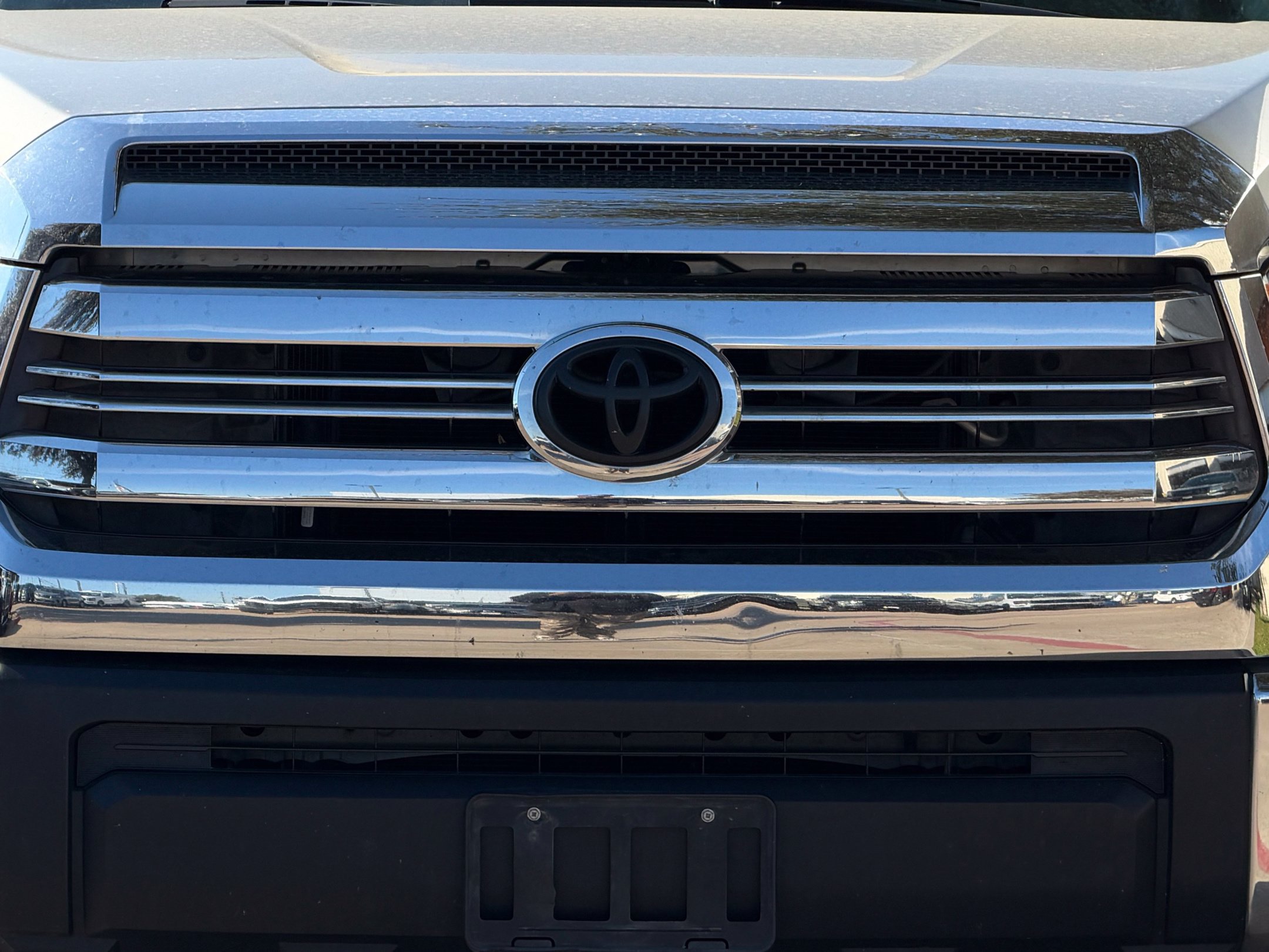 Used 2017 Toyota Tundra SR5 w/ SR5 Upgrade Package RWD image 11