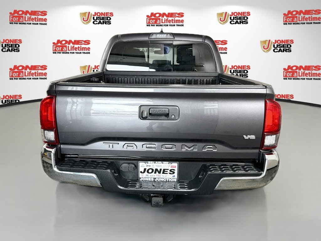 Used 2019 Toyota Tacoma SR5 RWD image 13