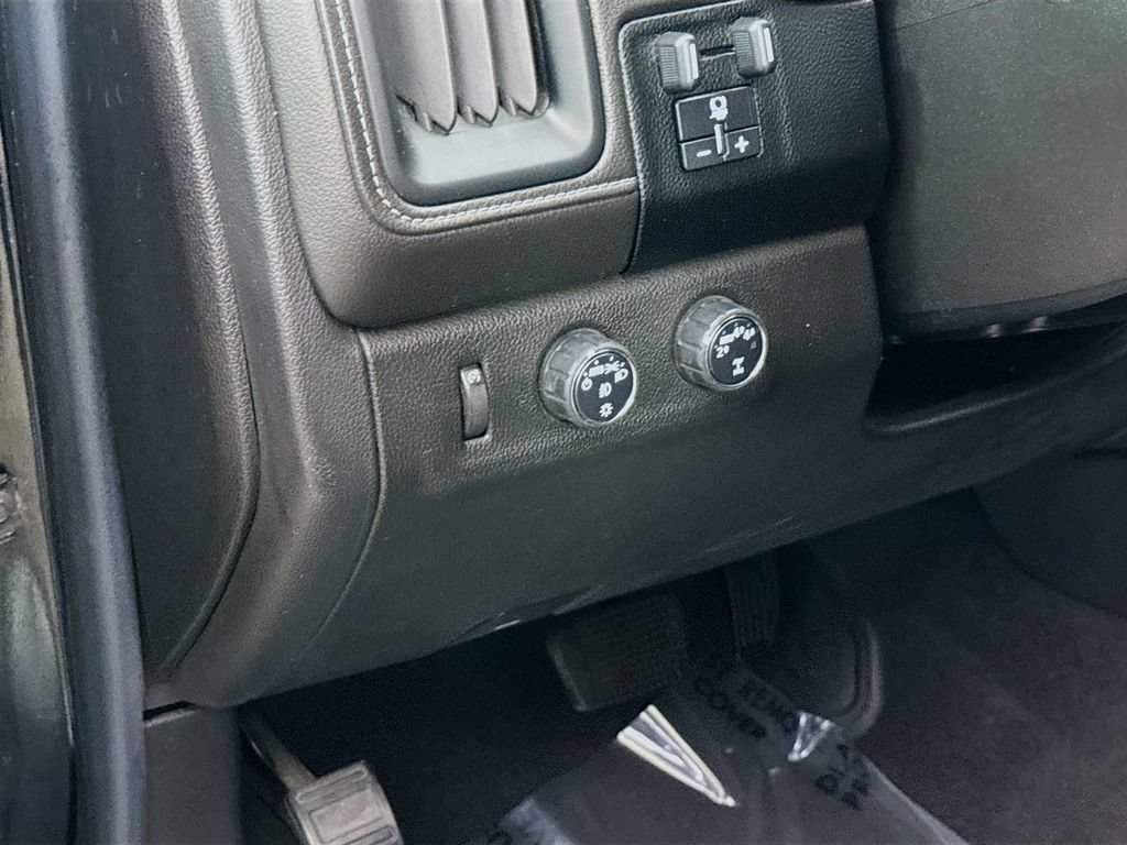 Used 2019 GMC Canyon SLT w/ Trailering Package AWD/4WD image 11