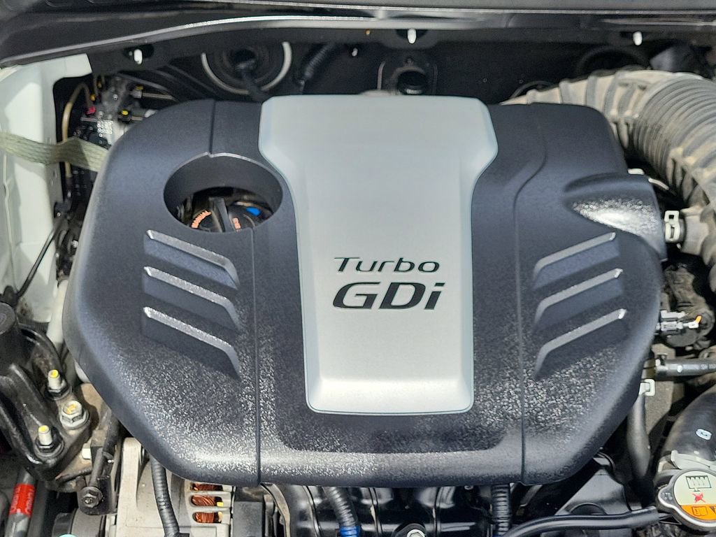 Used 2016 Hyundai Veloster Turbo image 15