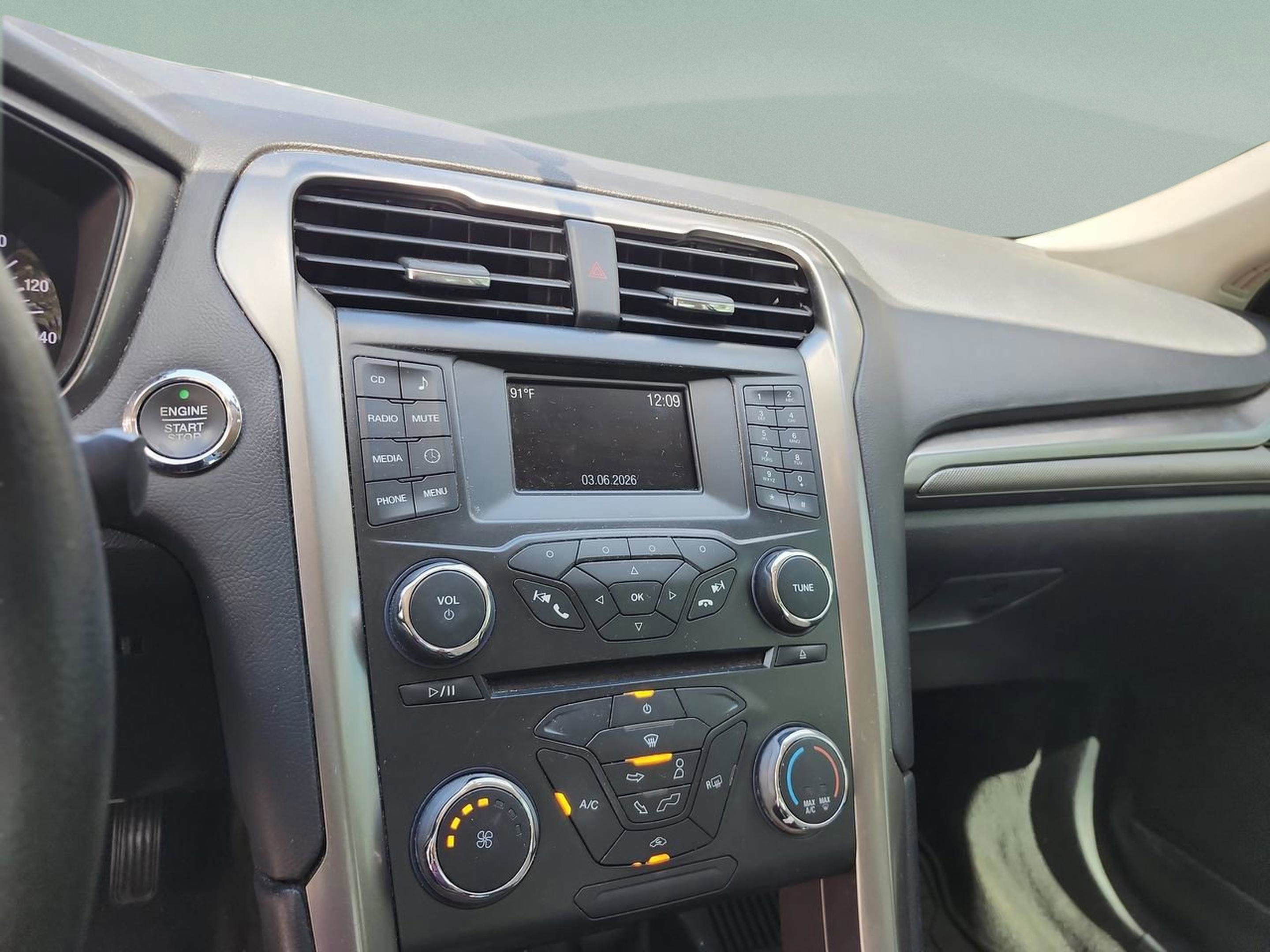 Used 2017 Ford Fusion S image 12