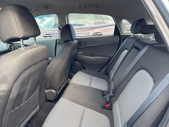 Used 2021 Hyundai Kona SE image 8