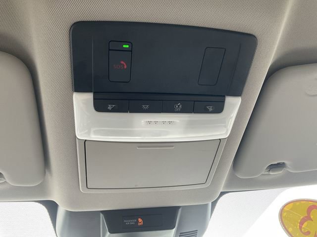 Used 2023 Nissan Rogue SV image 16