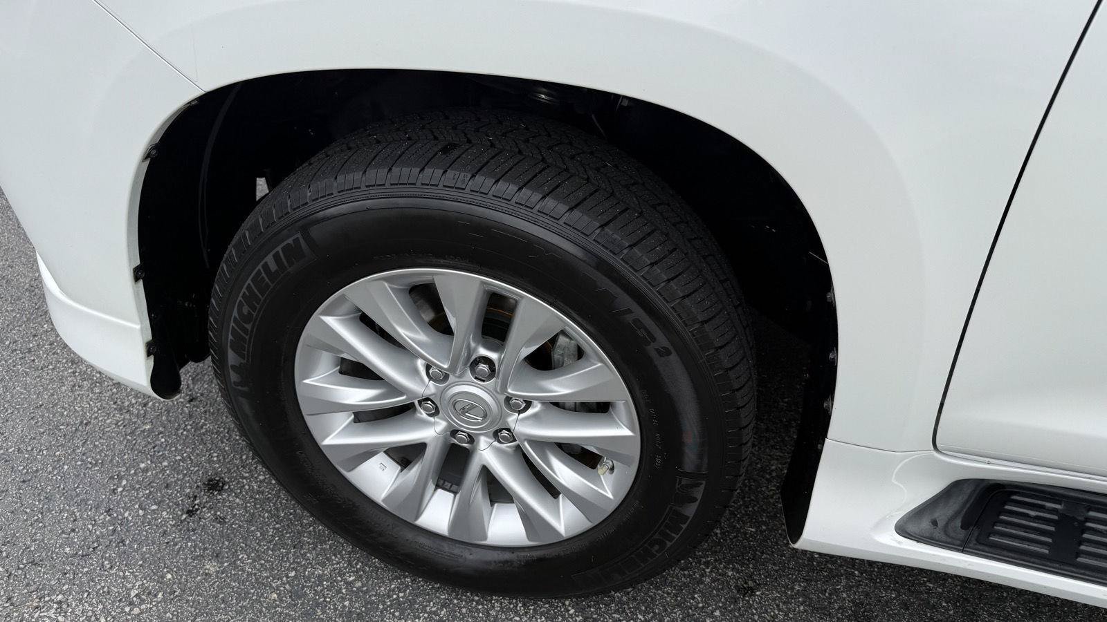 Used 2022 Lexus GX 460 Premium w/ Premium Plus Package AWD/4WD image 11