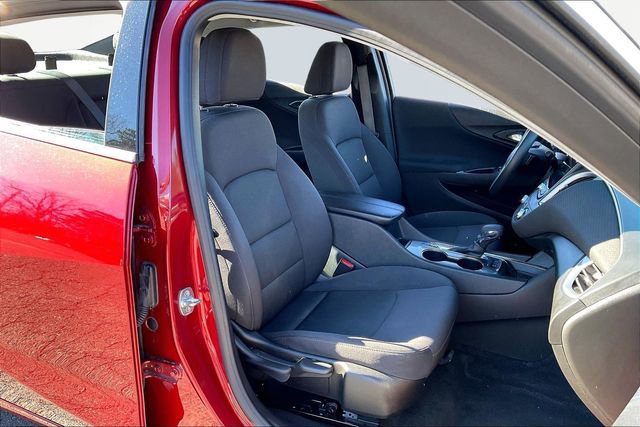 Used 2024 Chevrolet Malibu LT image 19