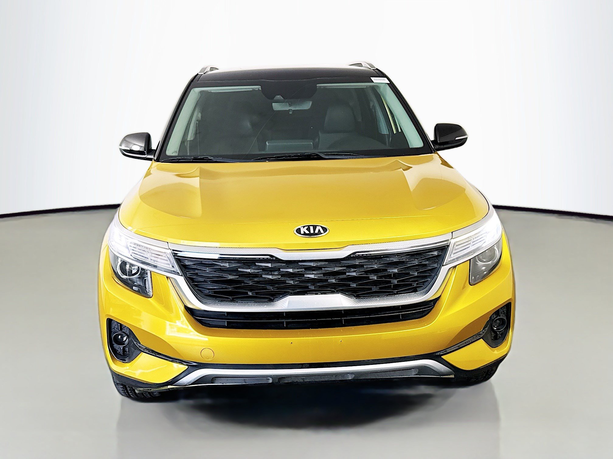 Used 2021 Kia Seltos S FWD image 2