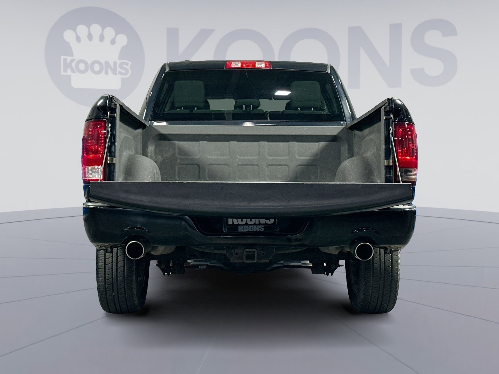 Used 2015 RAM 1500 Express image 31