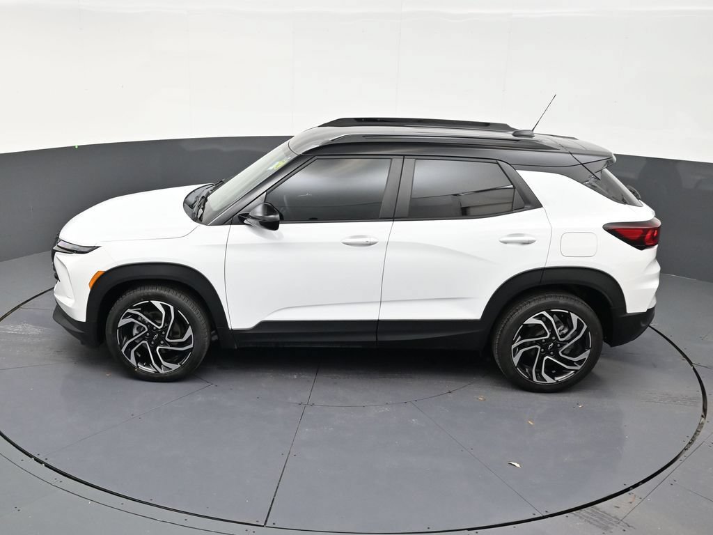 Used 2024 Chevrolet TrailBlazer RS FWD image 14