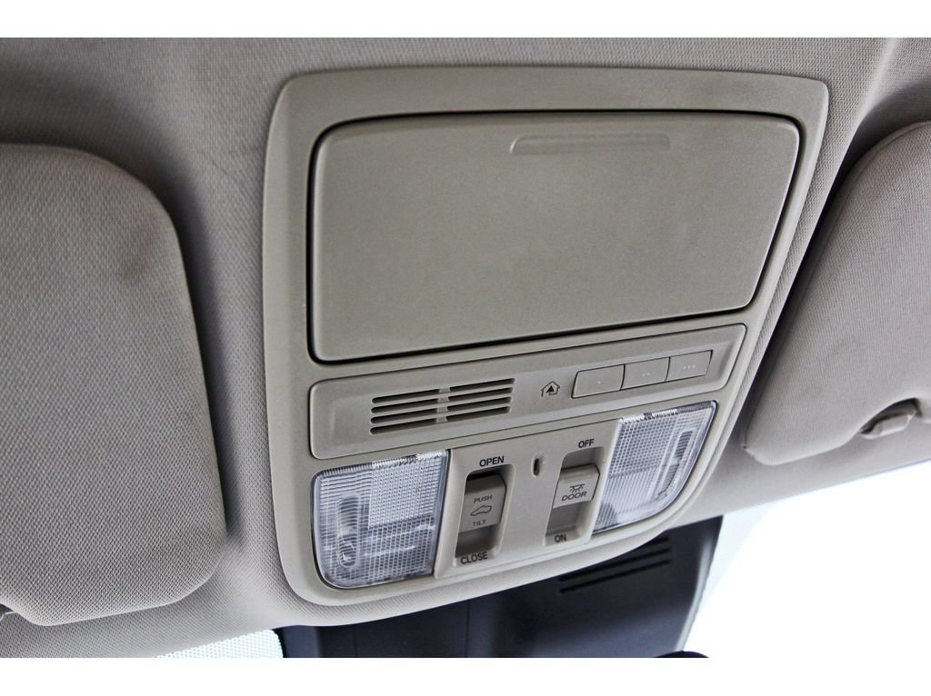 Used 2018 Honda CR-V Touring image 26